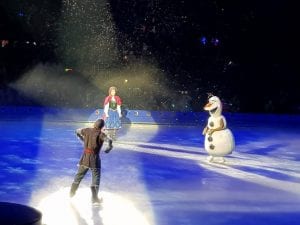 Disney on ice liverpool - Frozen characters